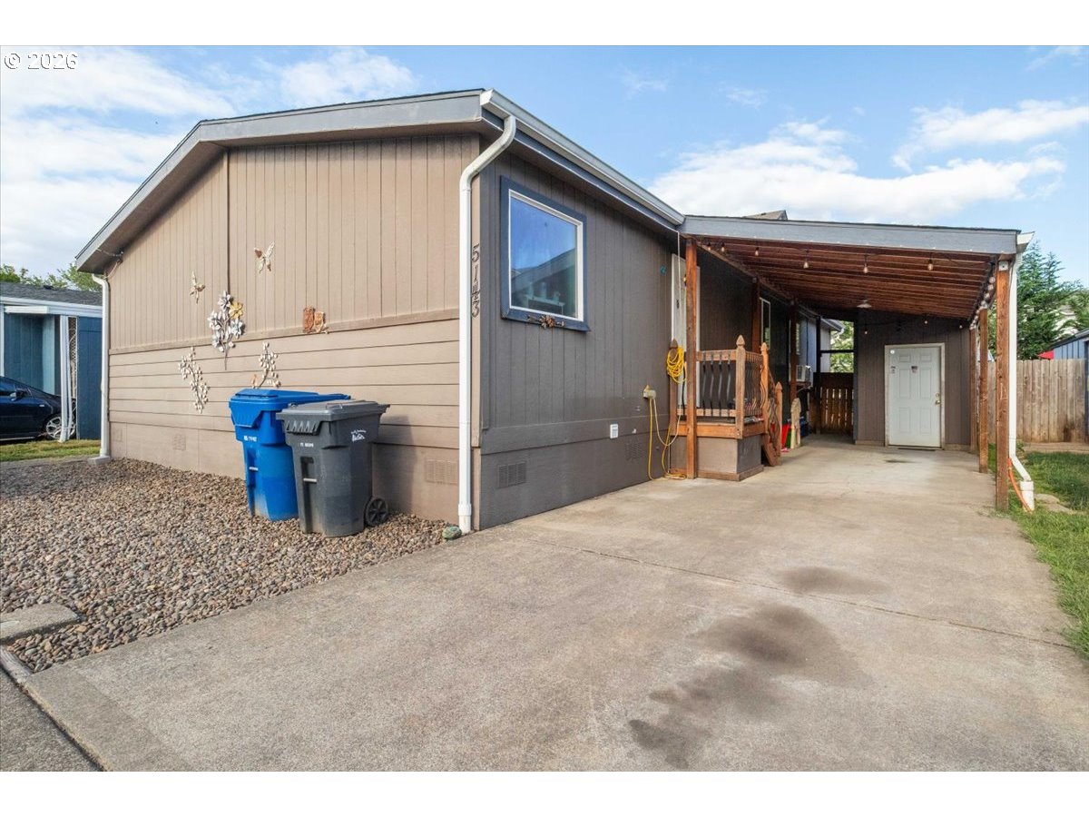 5143 NE Copper Creek Loop 187 — photo