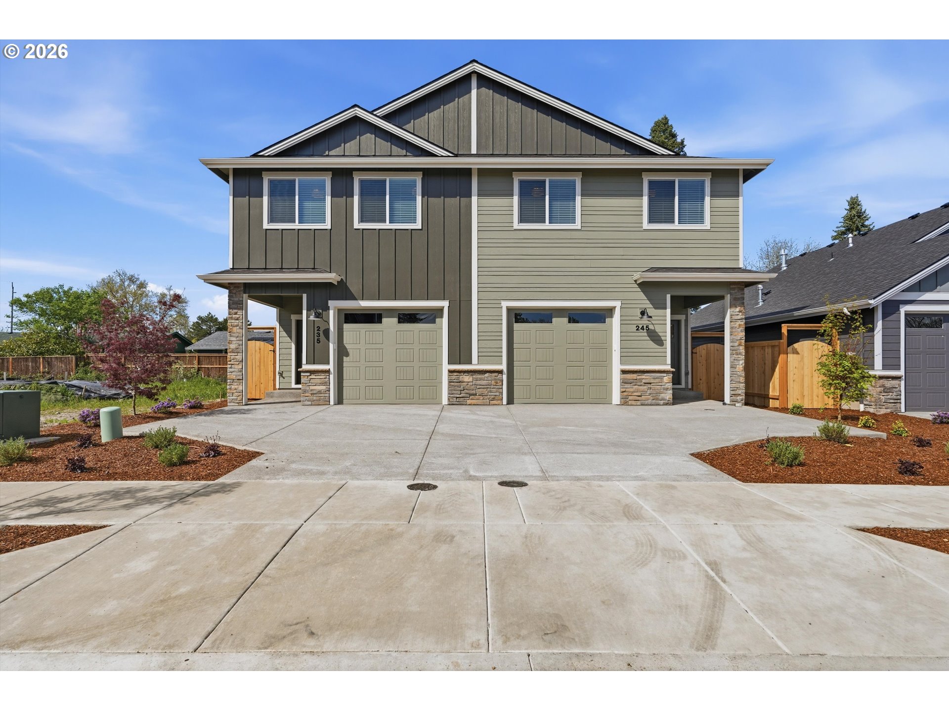 235 SE Jensen Ave — photo