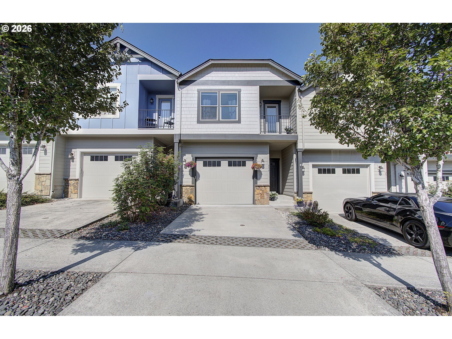 249 N 43rd Pl — photo