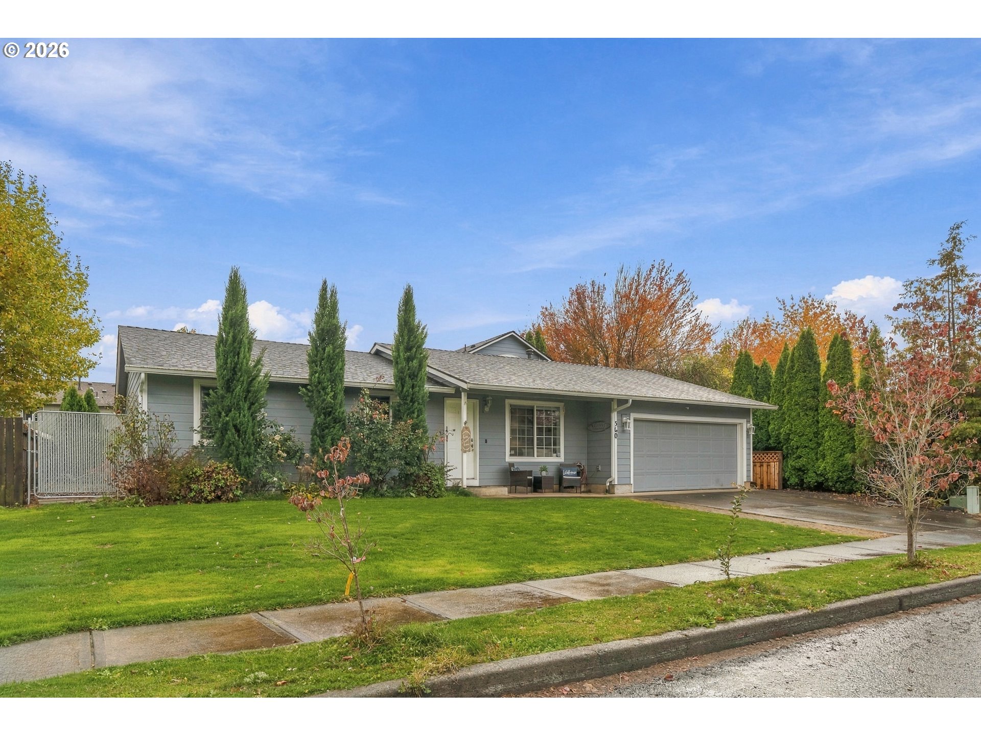 560 SE Vista Ter, Gresham, OR 97080 — photo 2