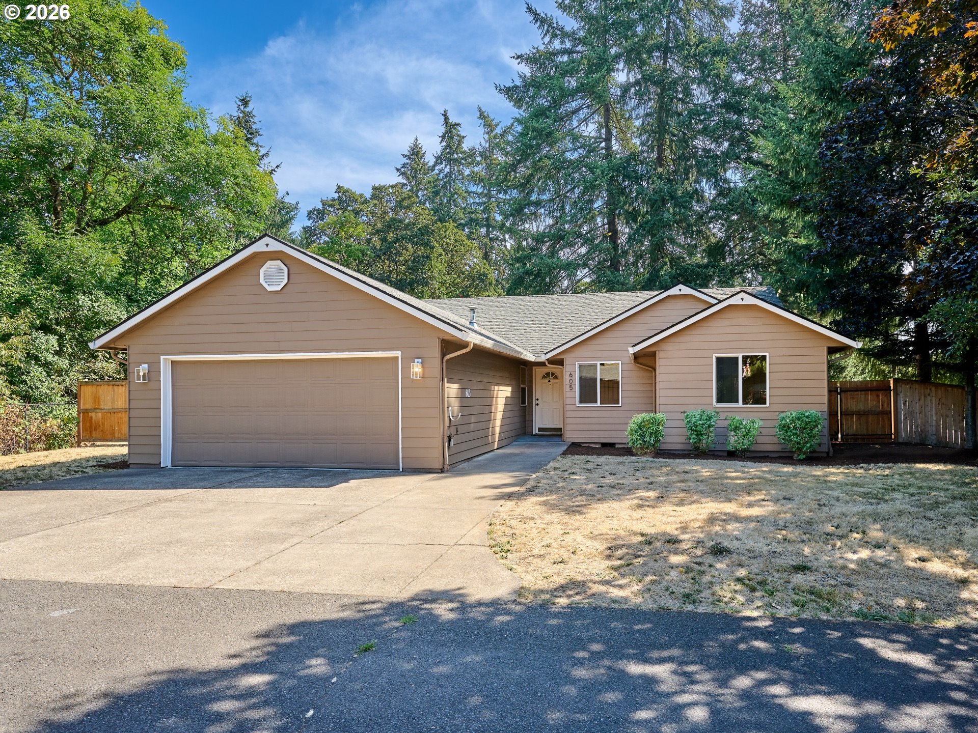 605 Idylwood Dr — photo