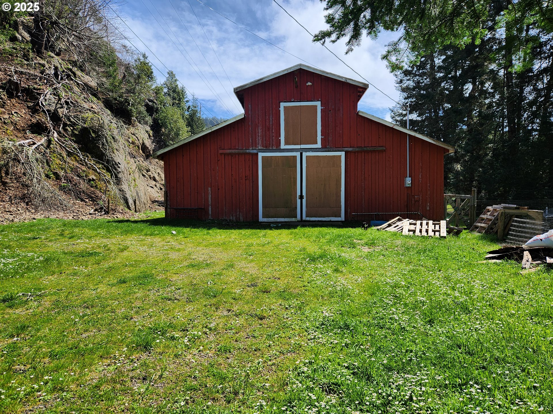 96512 Martin Ranch Rd, Brookings, OR 97415 — photo 2