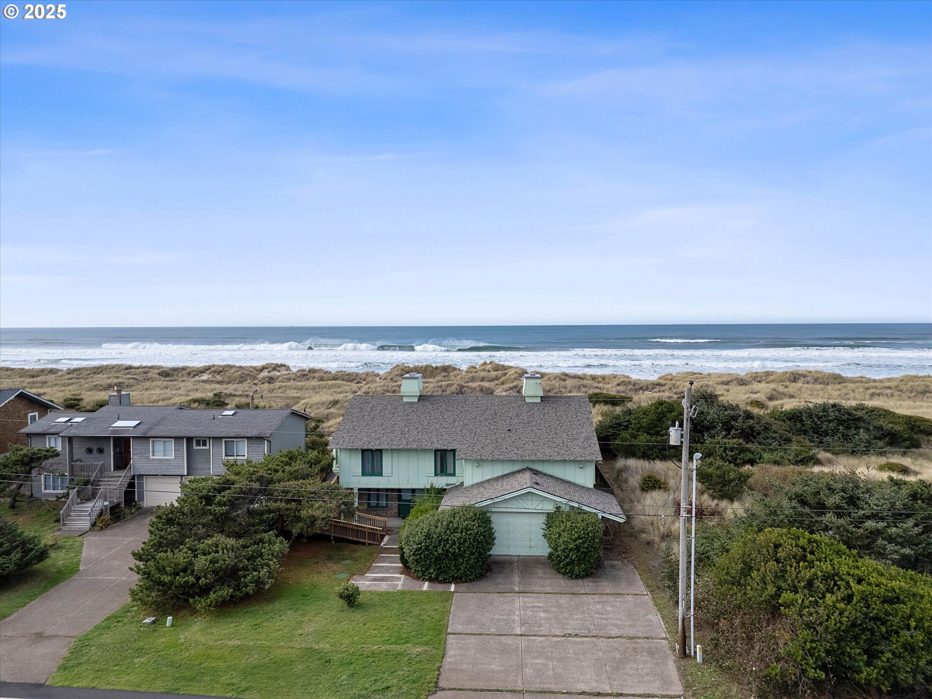 2014 NW Oceania Dr — photo