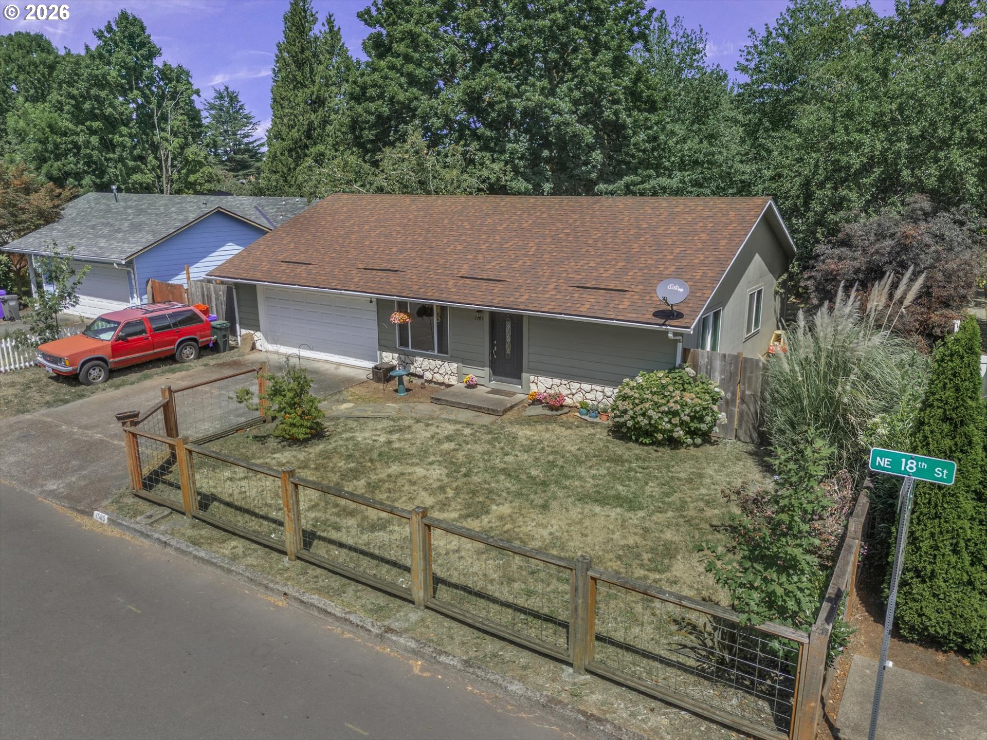 1585 NE 18th St, Gresham, OR 97030 — photo 2