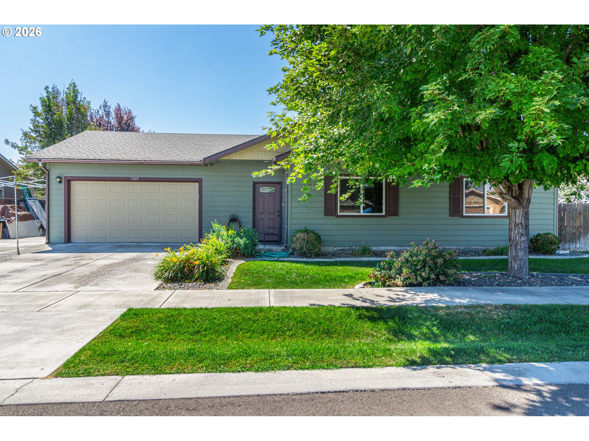 1505 W Damsel Ave — photo