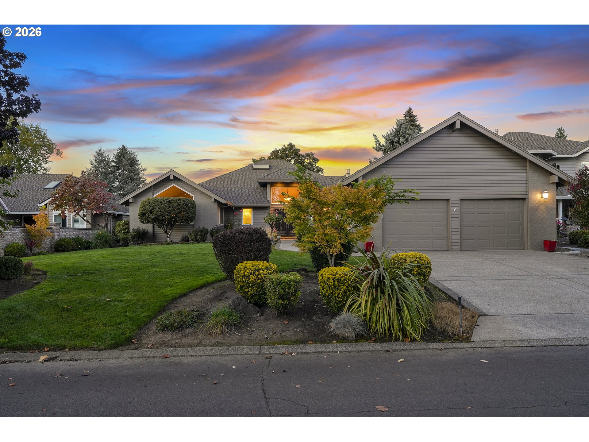 7615 SW Fairway Dr — photo