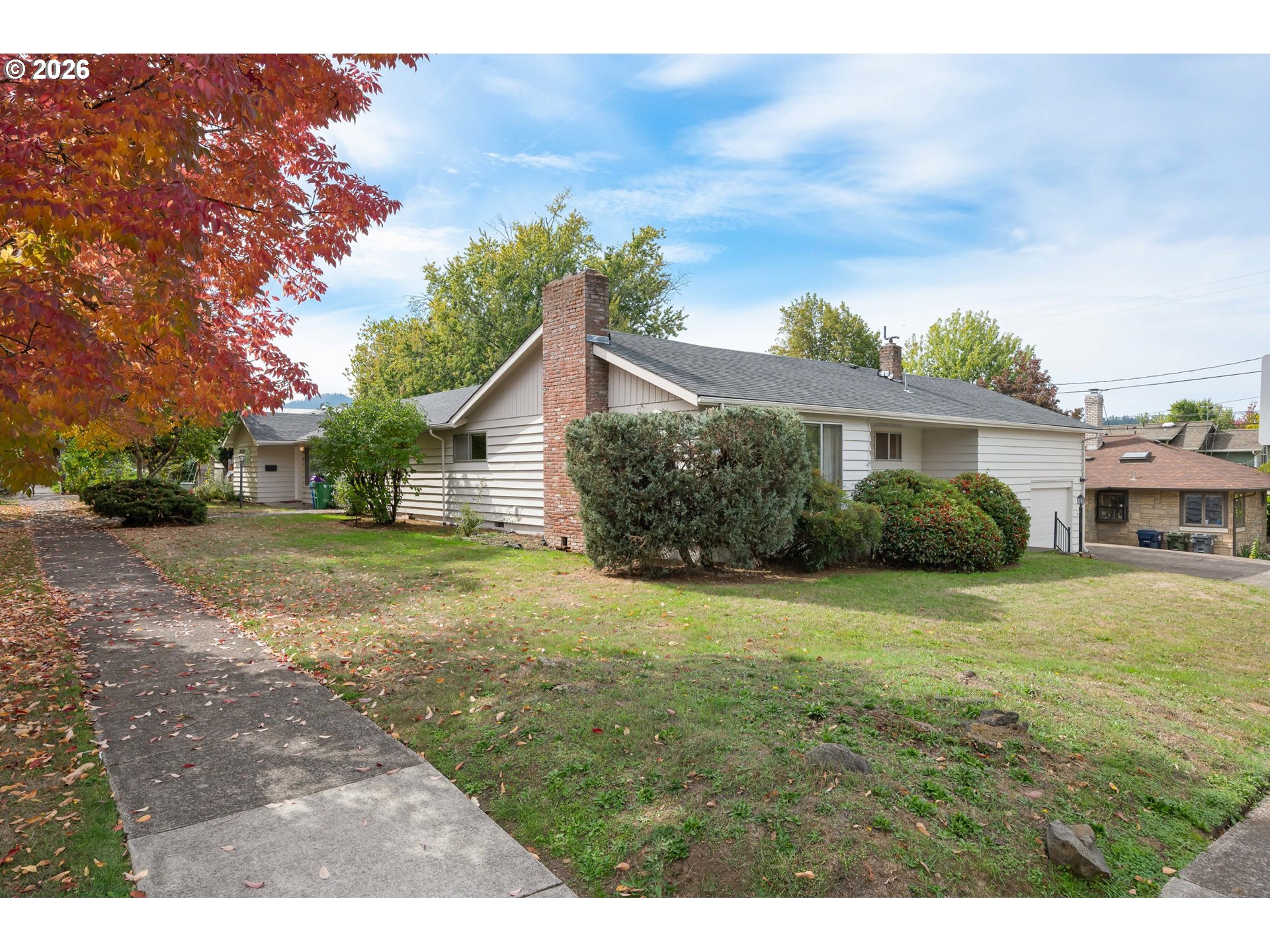 1090 E 28th Ave, Eugene, OR 97405 — photo 2