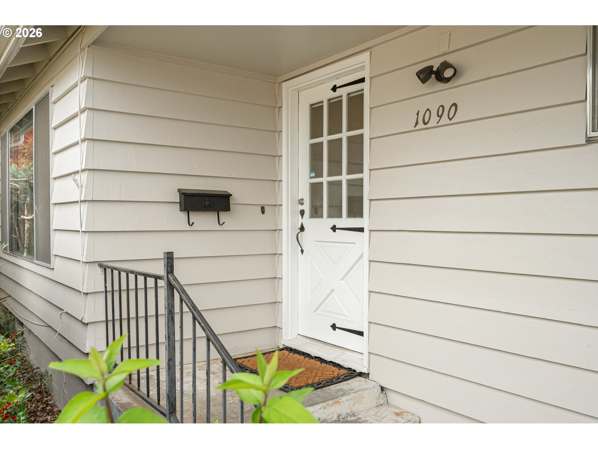 1090 E 28th Ave, Eugene, OR 97405 — photo 3