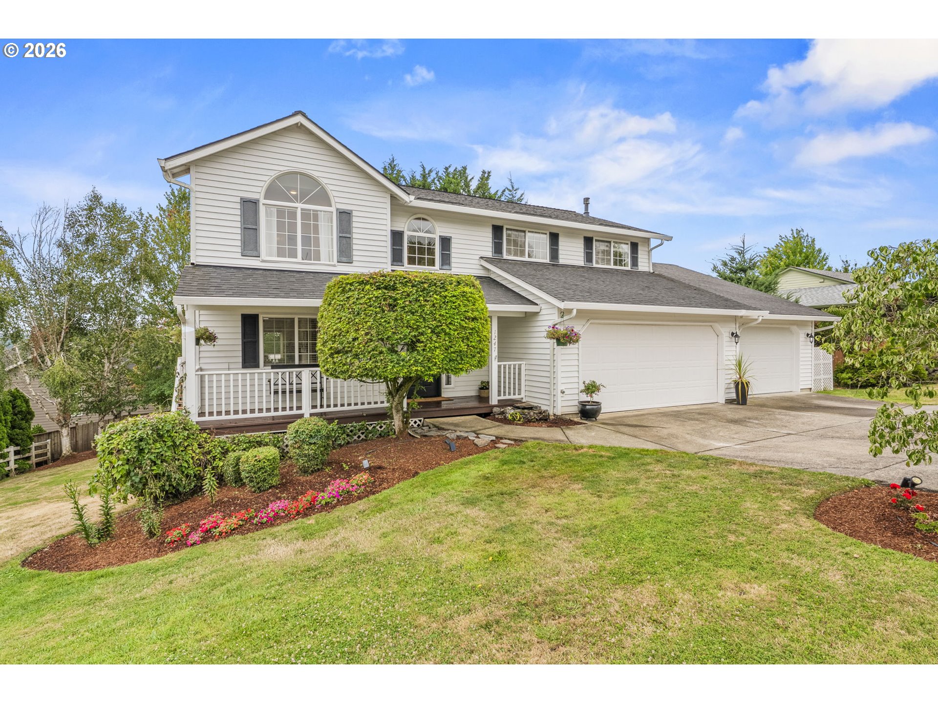 1247 E Pioneer Loop — photo