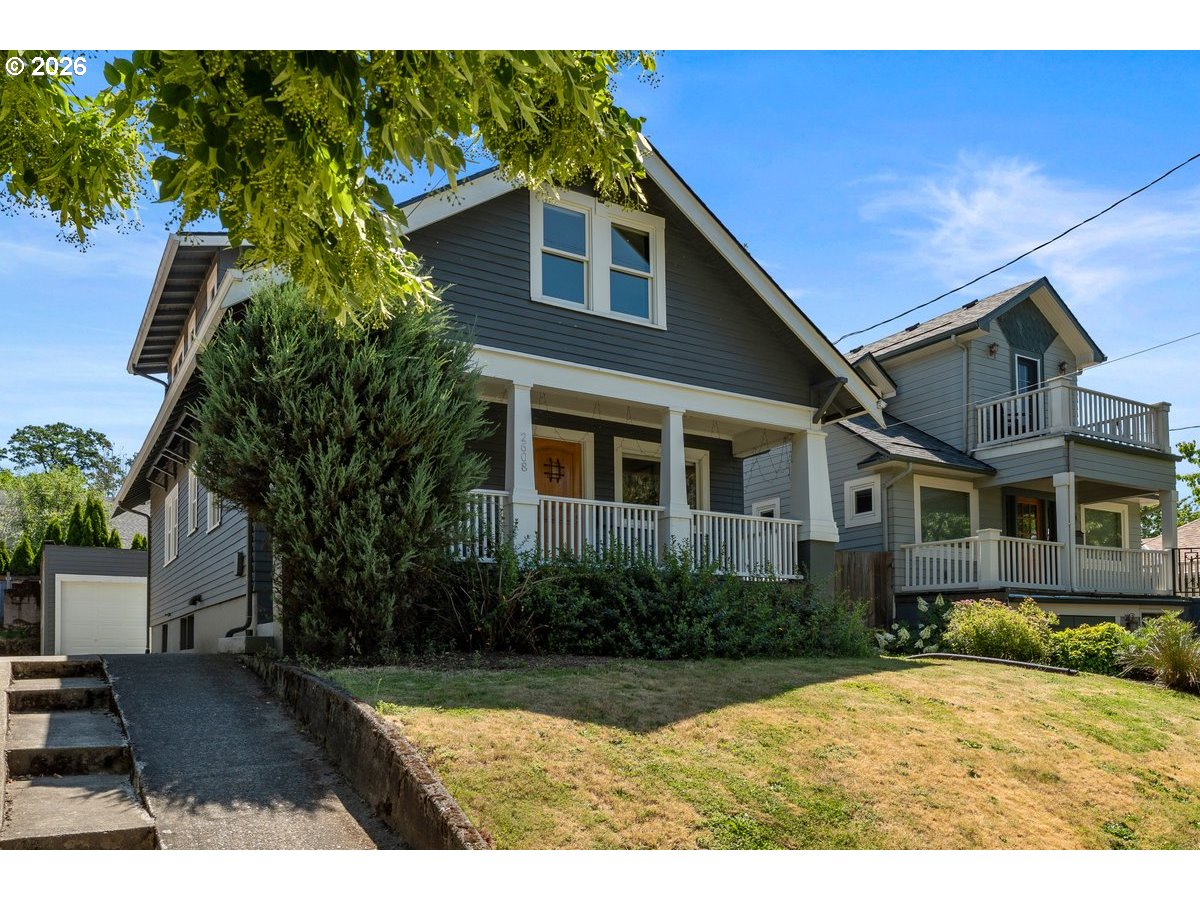 2608 NE 7th Ave — photo