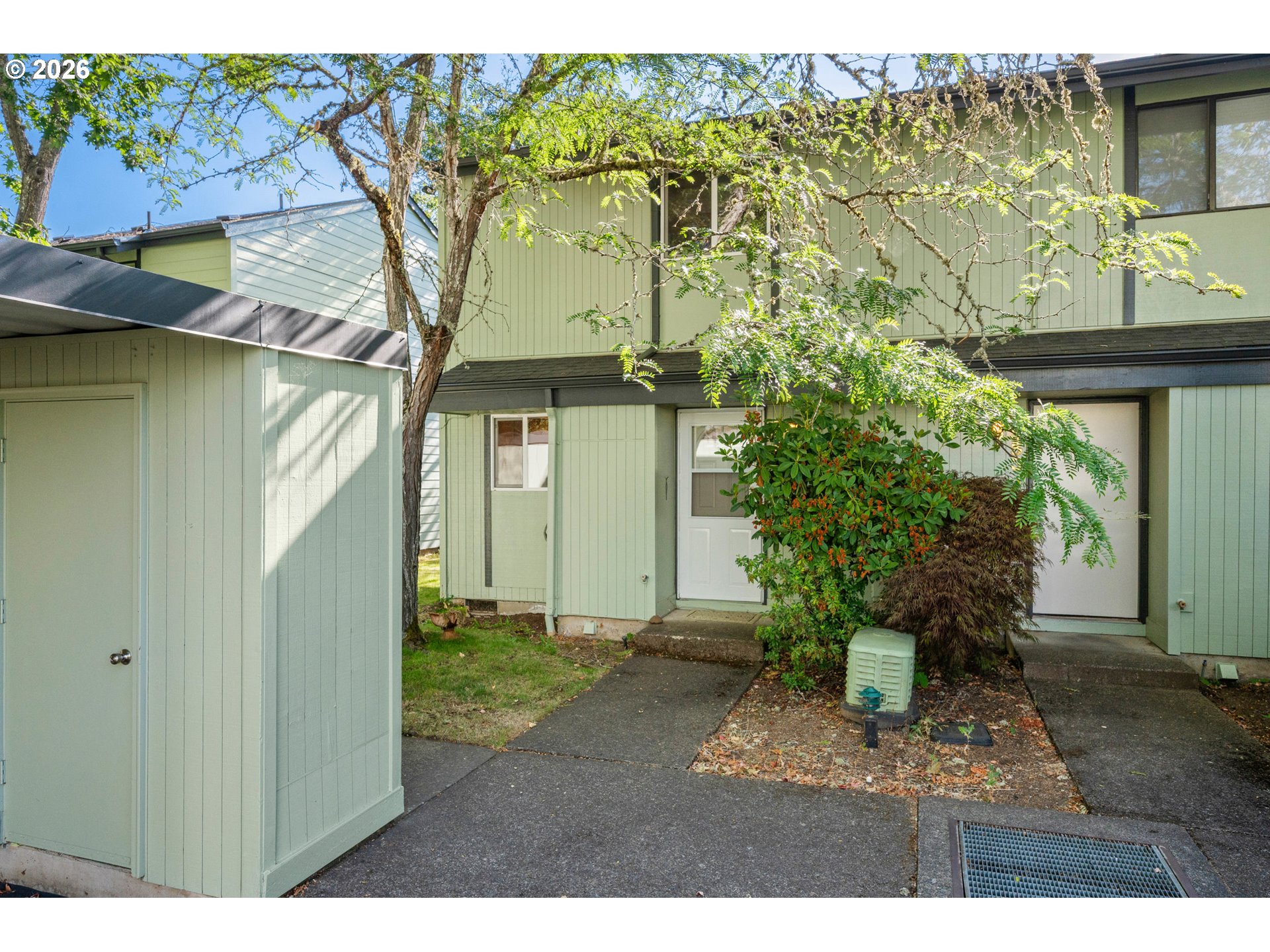 1551 Fetters Loop, Eugene, OR 97402 — photo 2