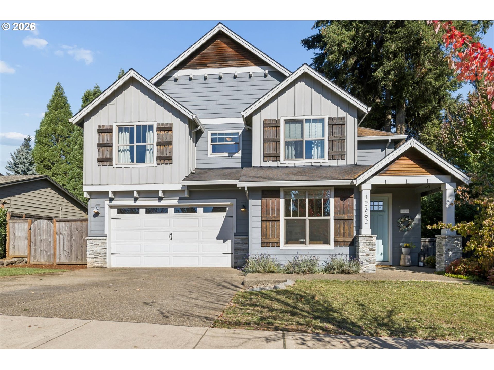12362 Hampton Dr — photo