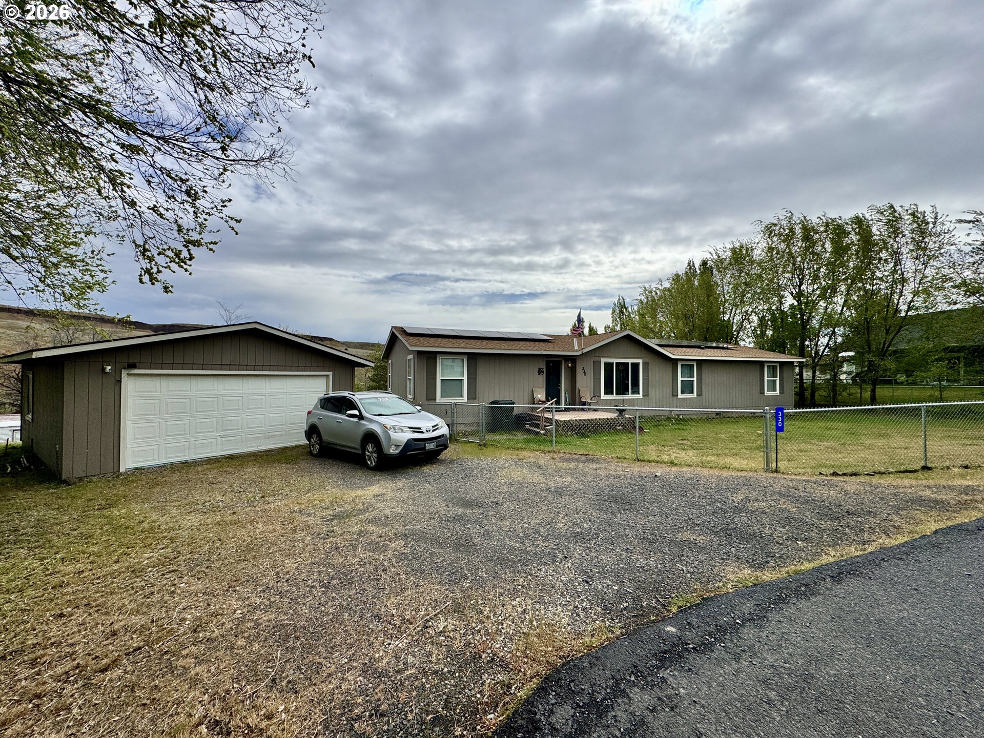 330 Krameria Ct — photo