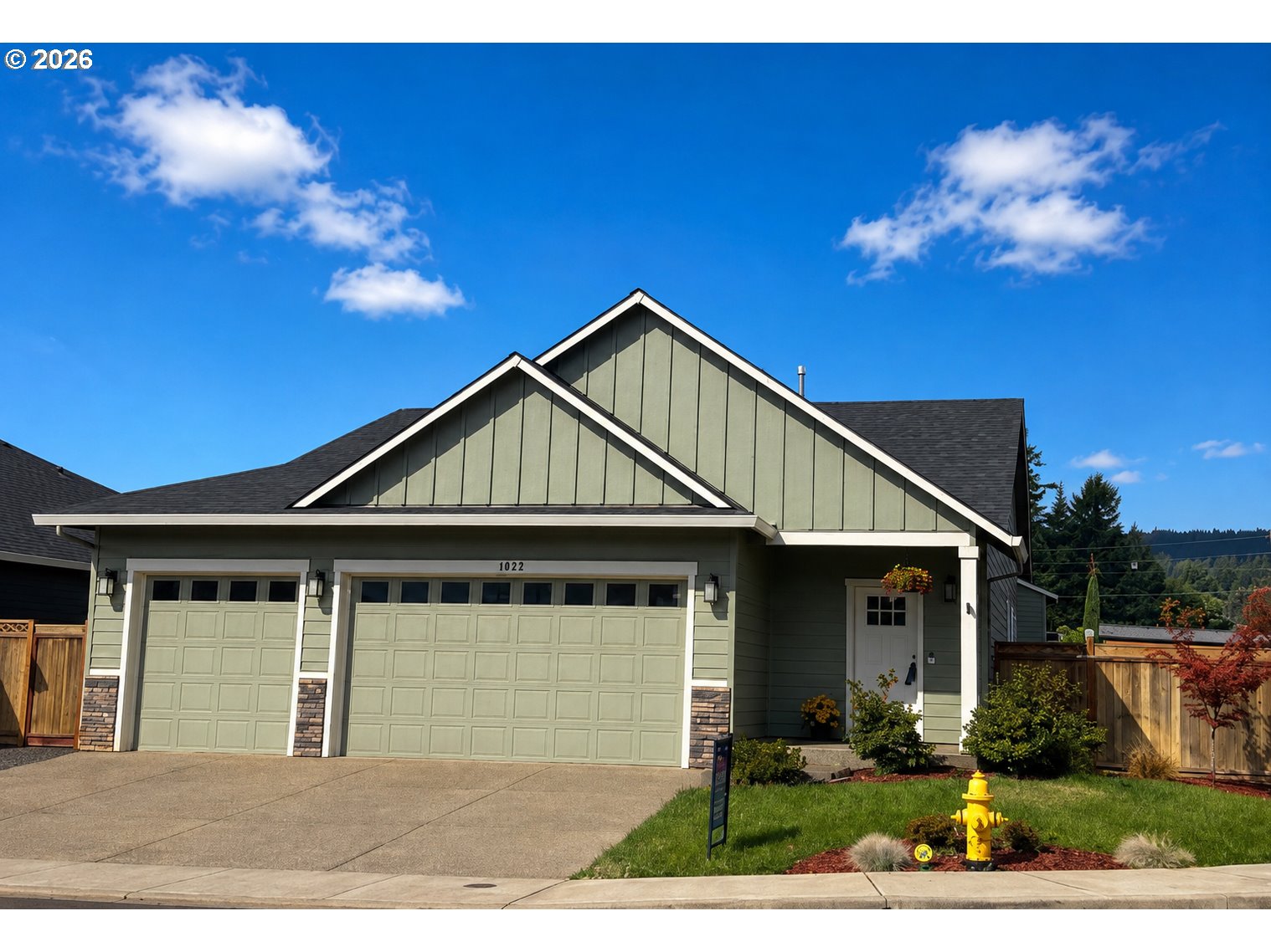 4023 SE Emily Way — photo