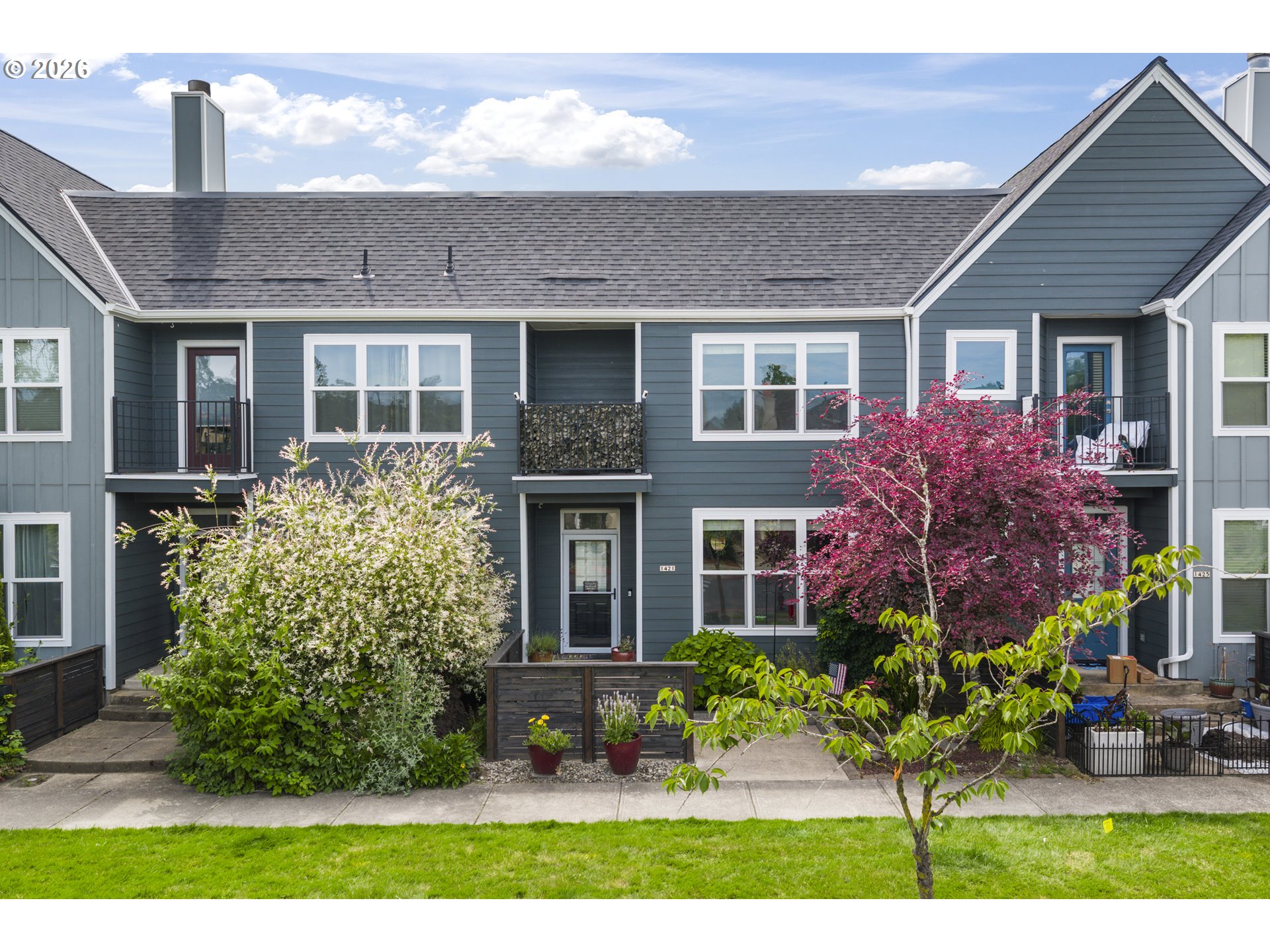 1421 NE Market Dr — photo