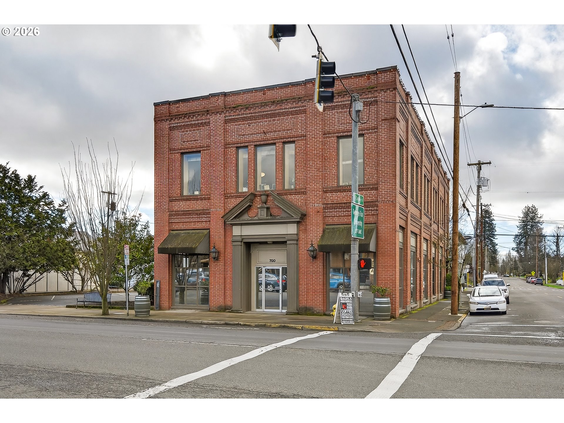 700 E 1st St, Newberg, OR 97132 — photo 2