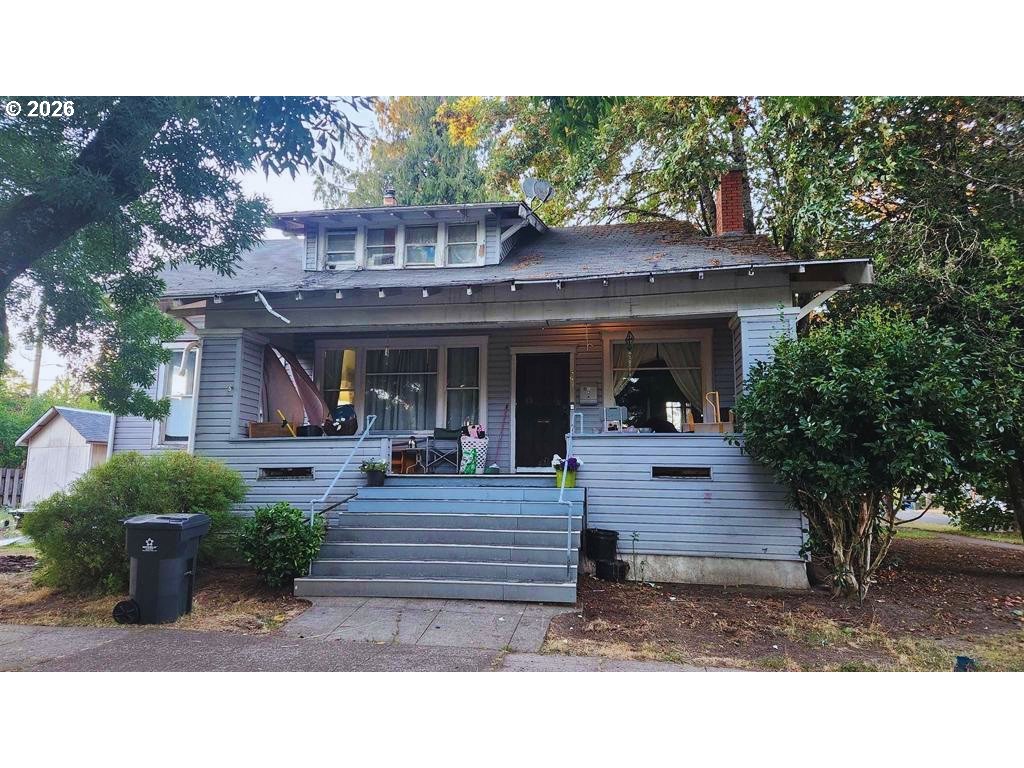 691 Highland Ave — photo