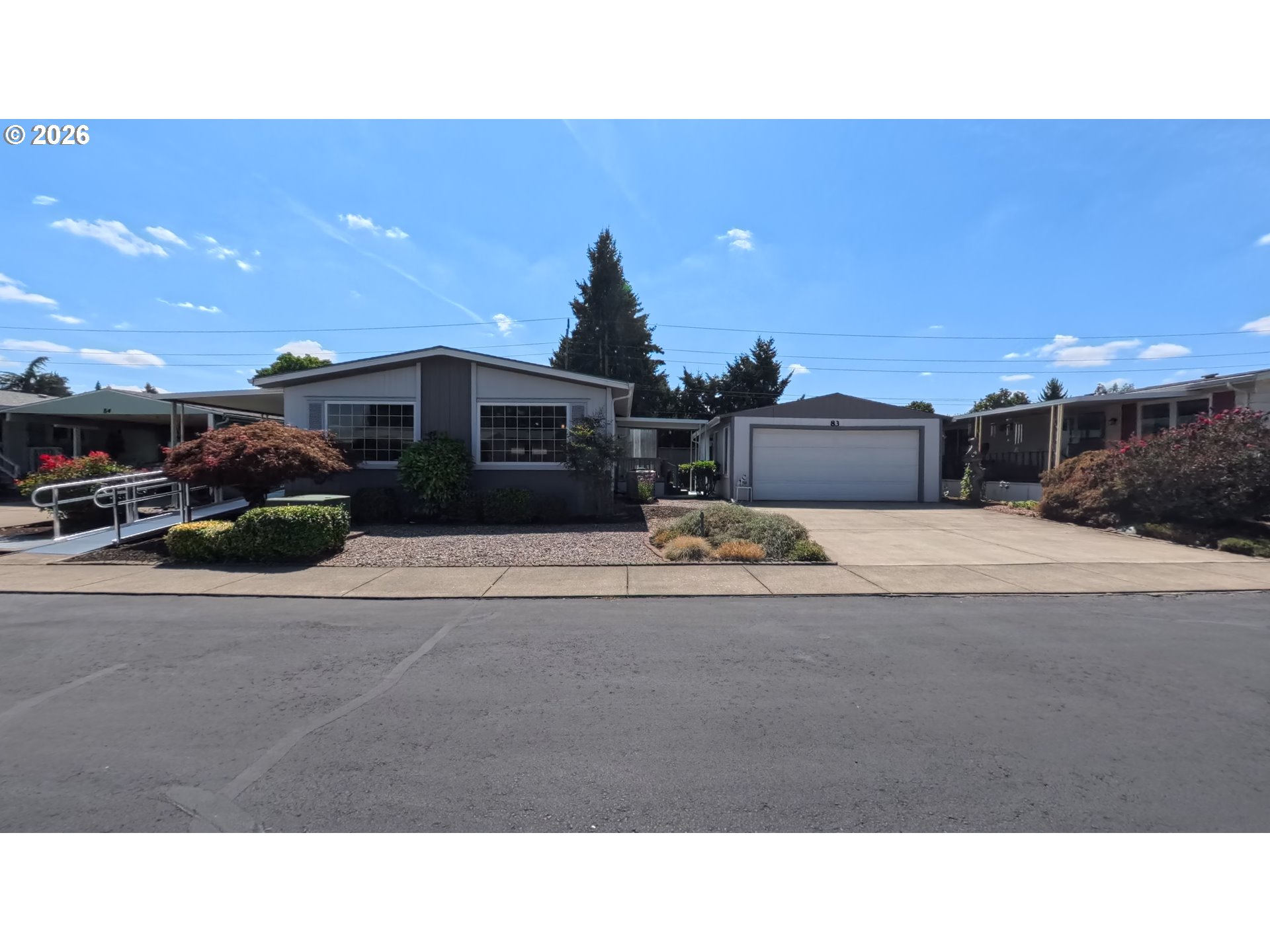1055 Lockhaven Dr N 83 — photo