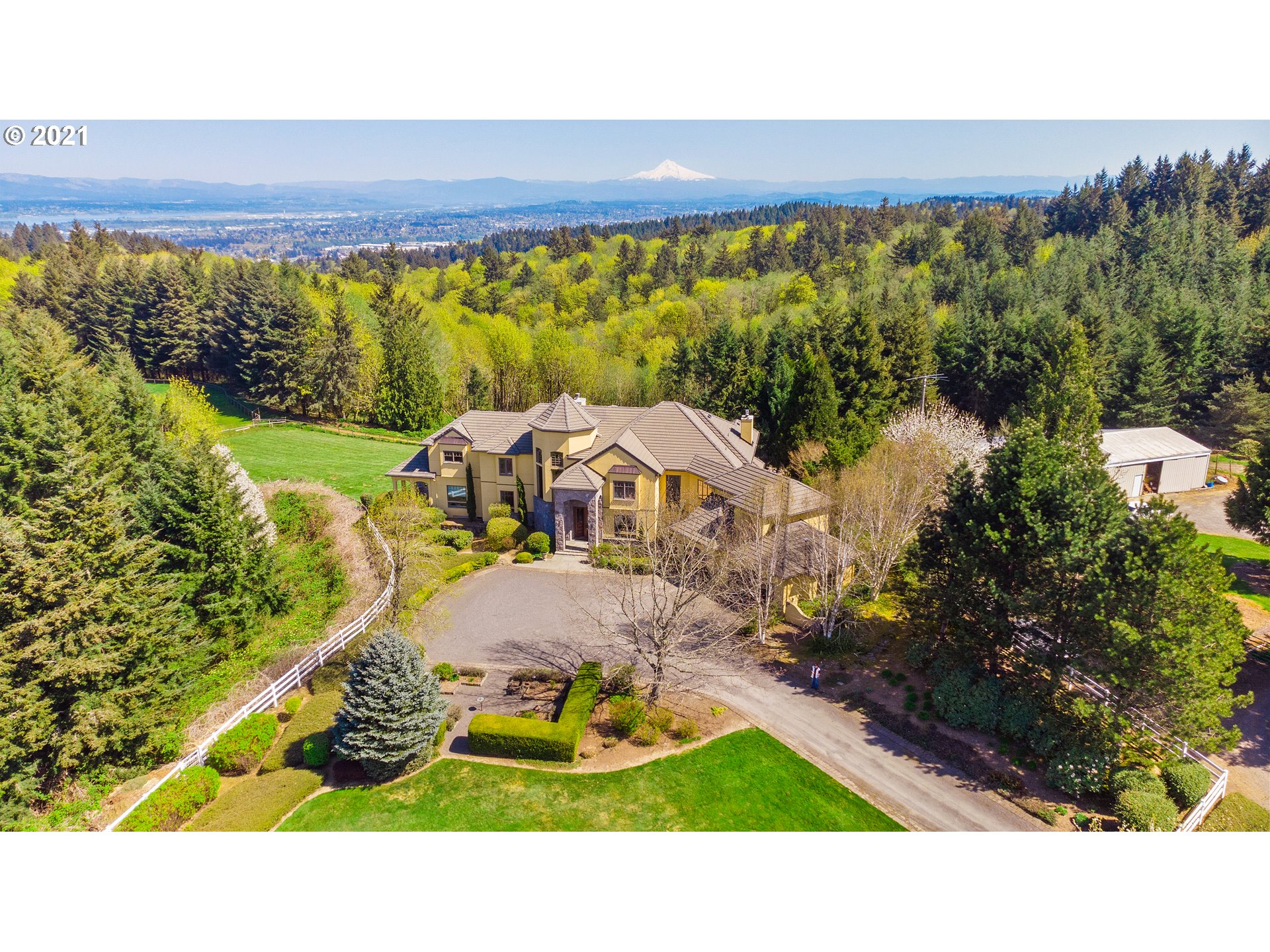 6220 NW Skyline Blvd — photo