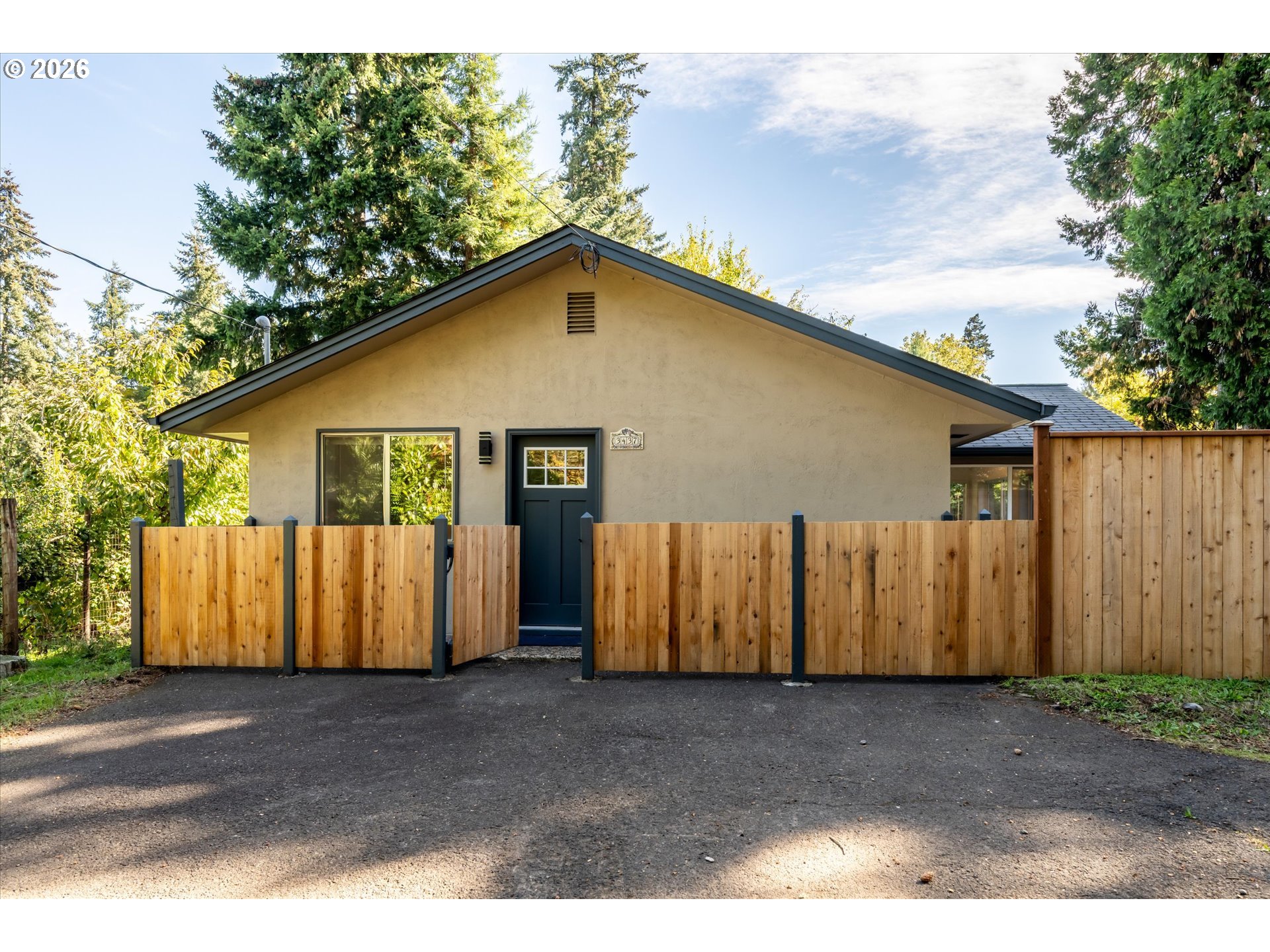 3437 Storey Blvd, Eugene, OR 97405 — photo 2
