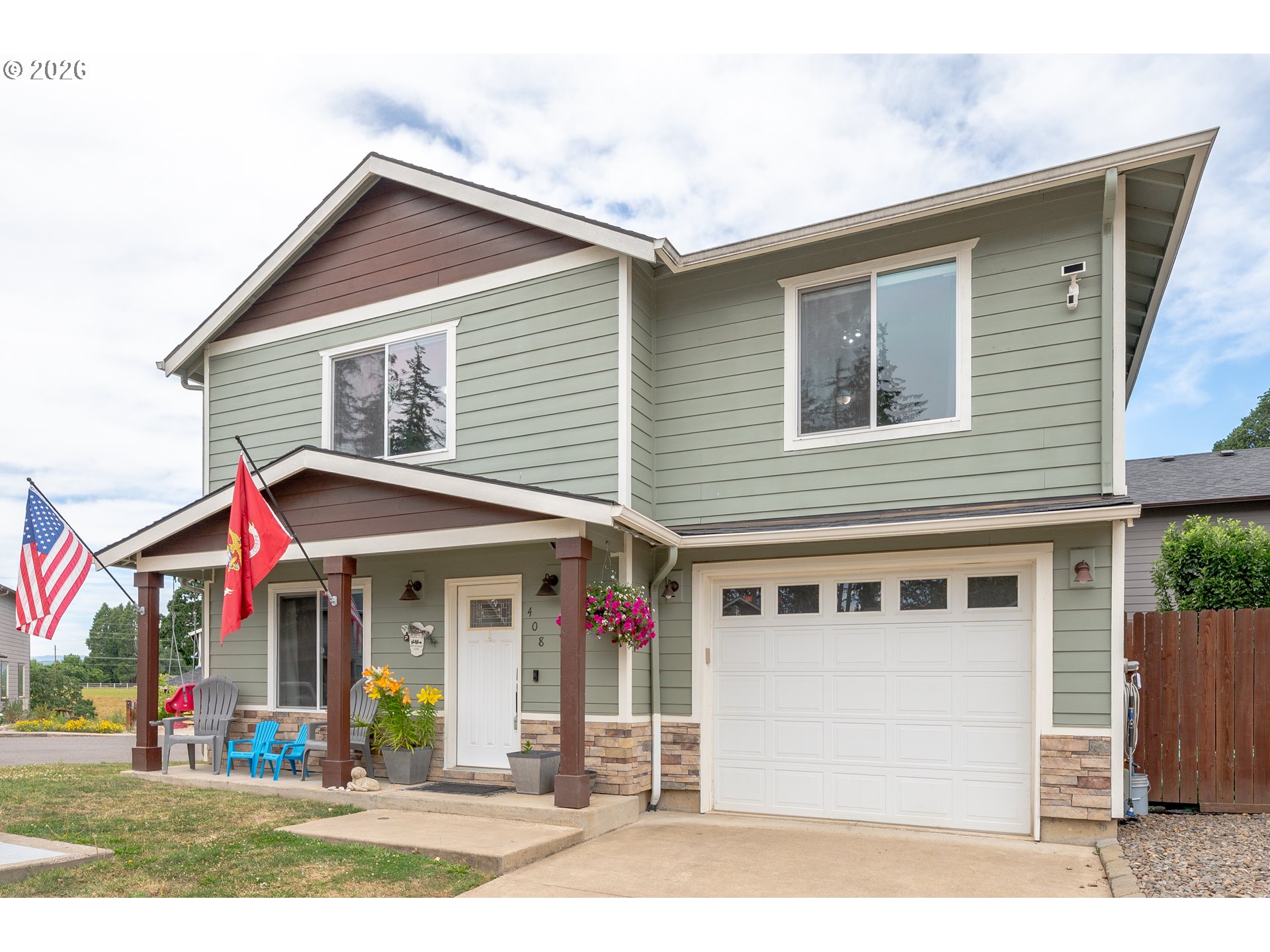 408 Sunset Ct — photo