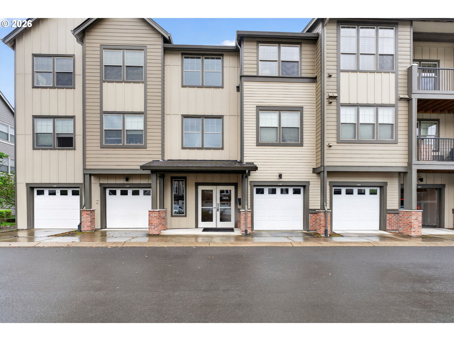 16441 NW Chadwick Way 303 — photo