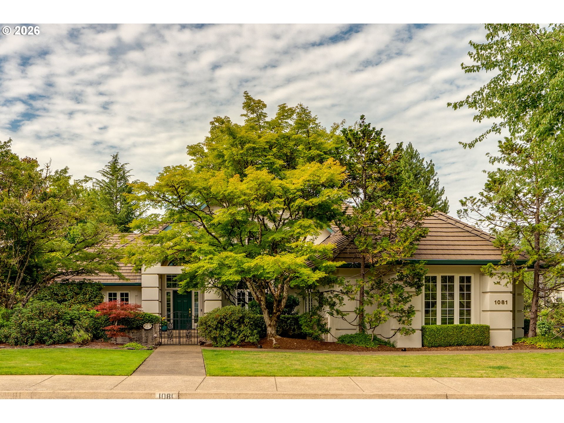 1081 NW Baker Crest Ct — photo
