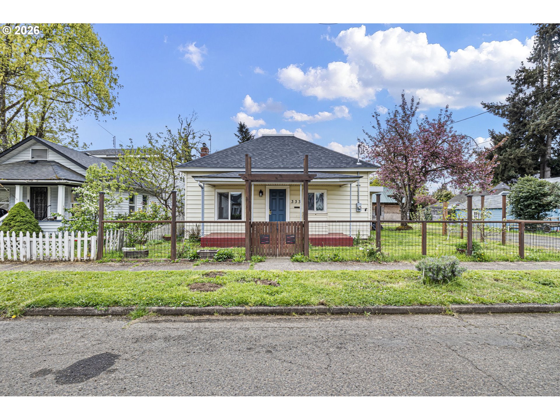 333 E Madison Ave — photo