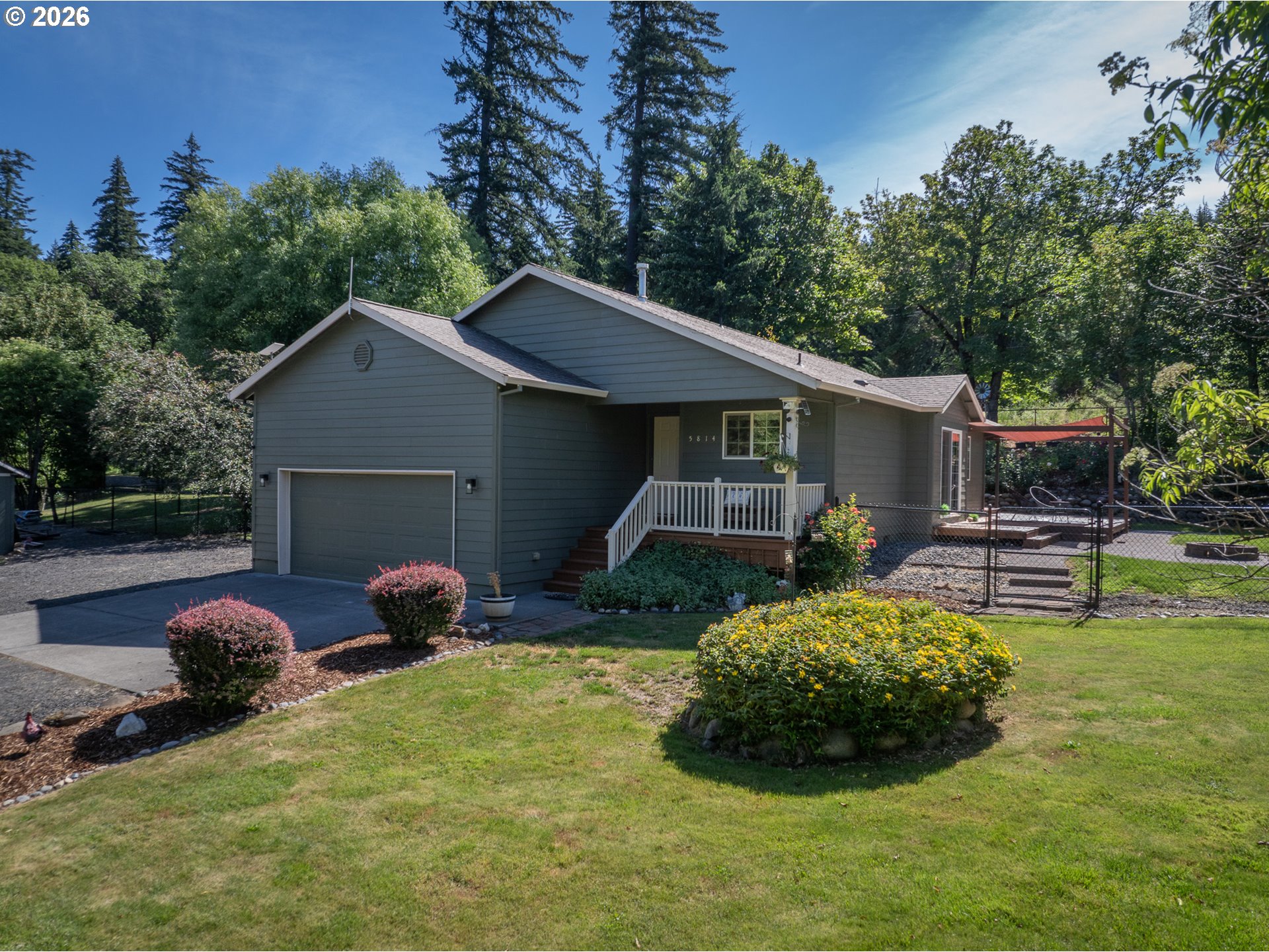 5814 Iowa Dr — photo