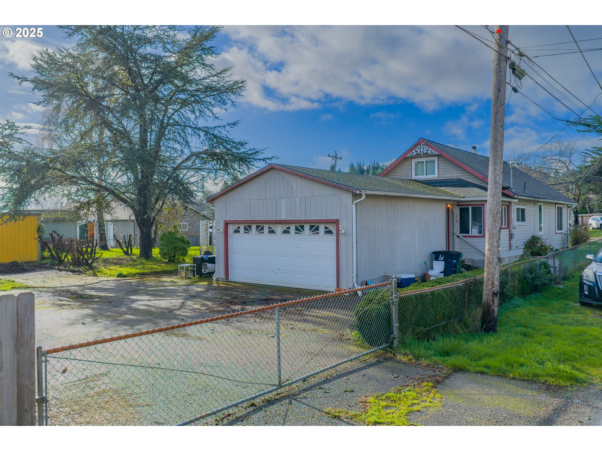 62875 School Rd, CoosBay, OR 97420 — photo 2