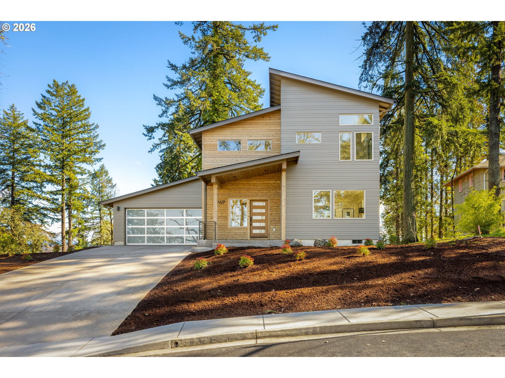 2969 Capital Dr — photo