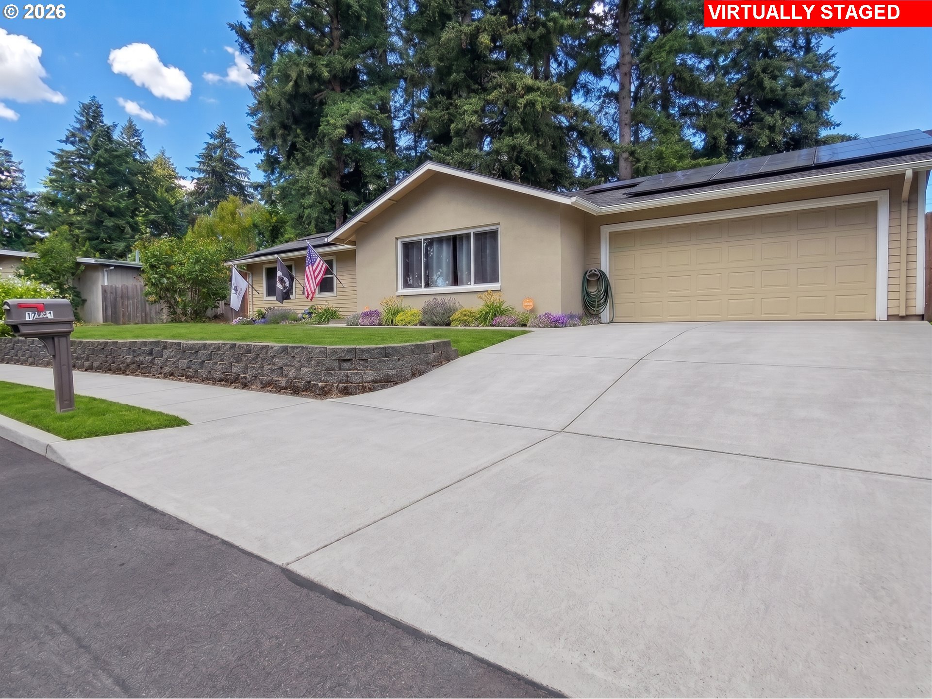 17821 NE Everett Ct — photo