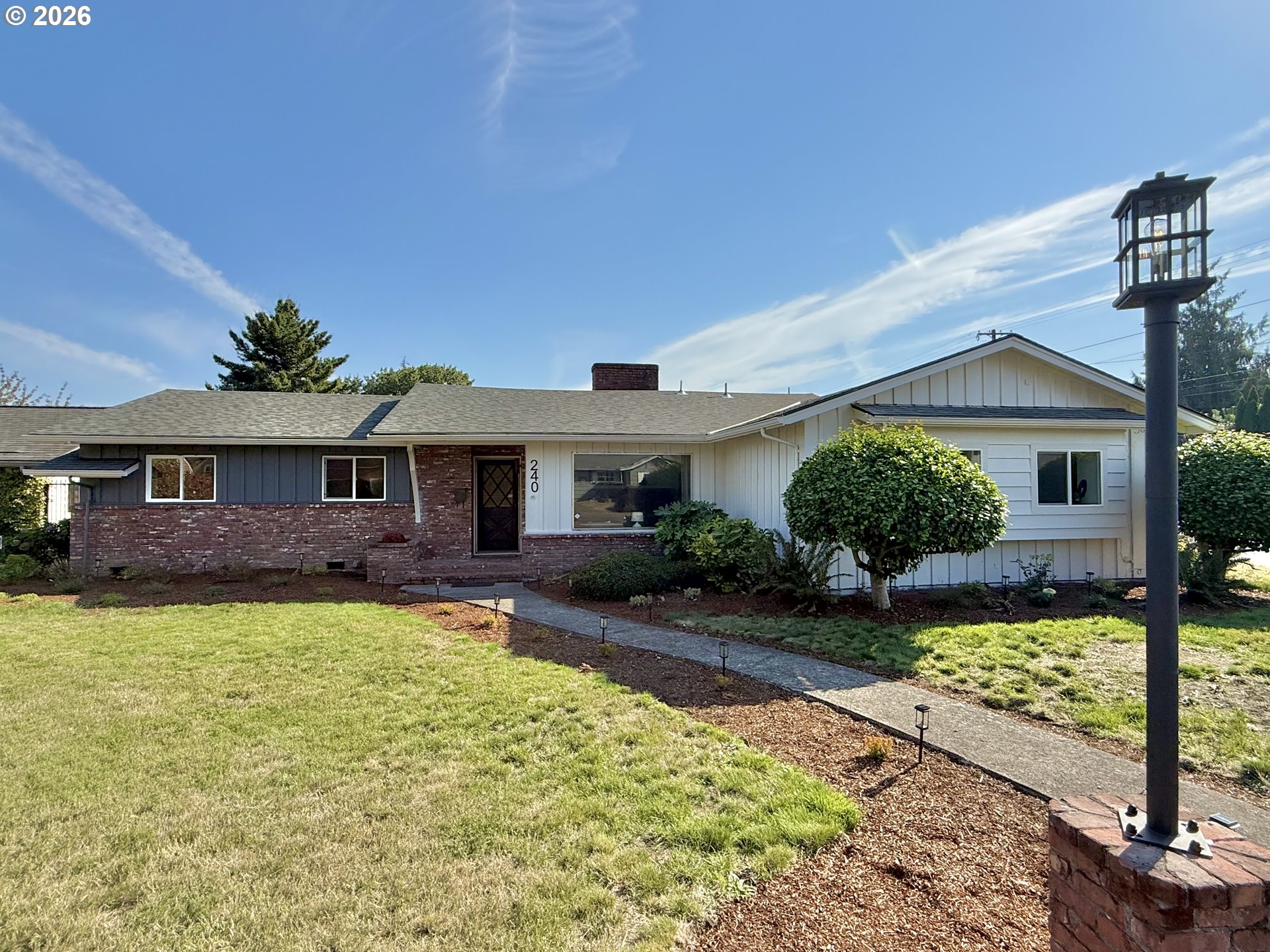 240 NW Baker Creek Rd — photo