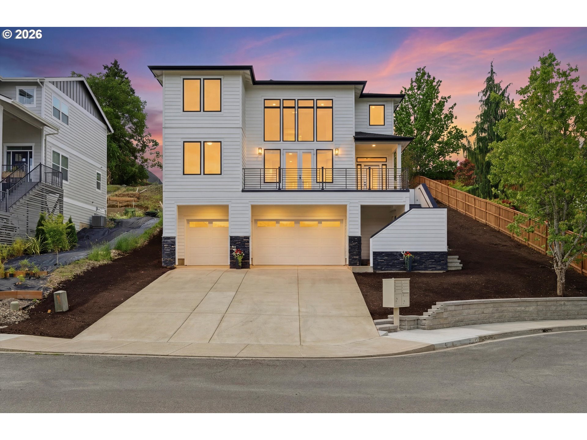 988 NW Baker Crest Ct — photo