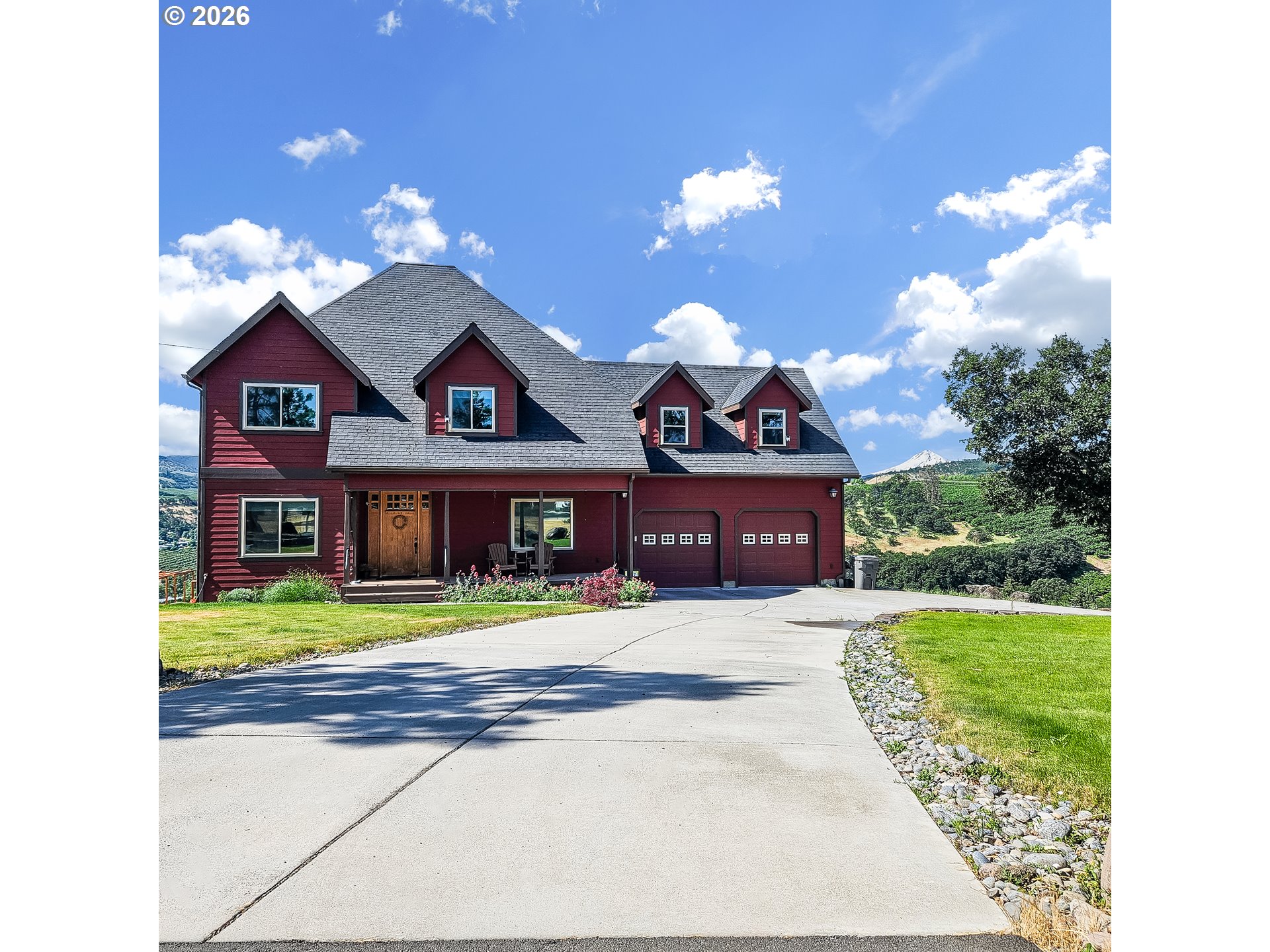 1306 Hermits Way — photo