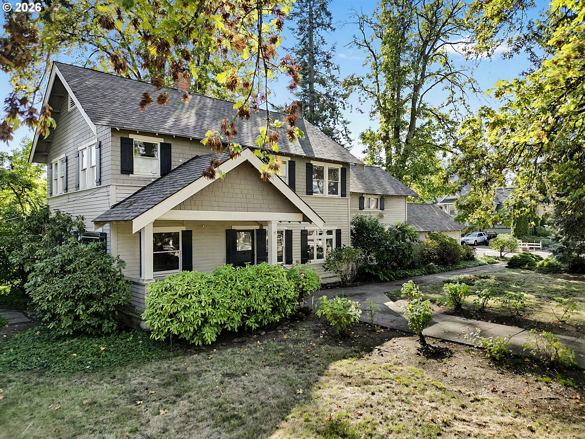 1610 Cal Young Rd — photo