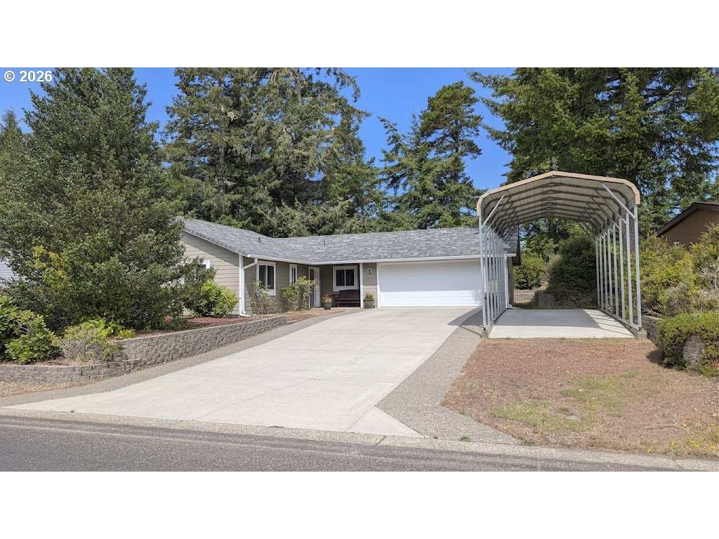 1751 Willow Loop — photo