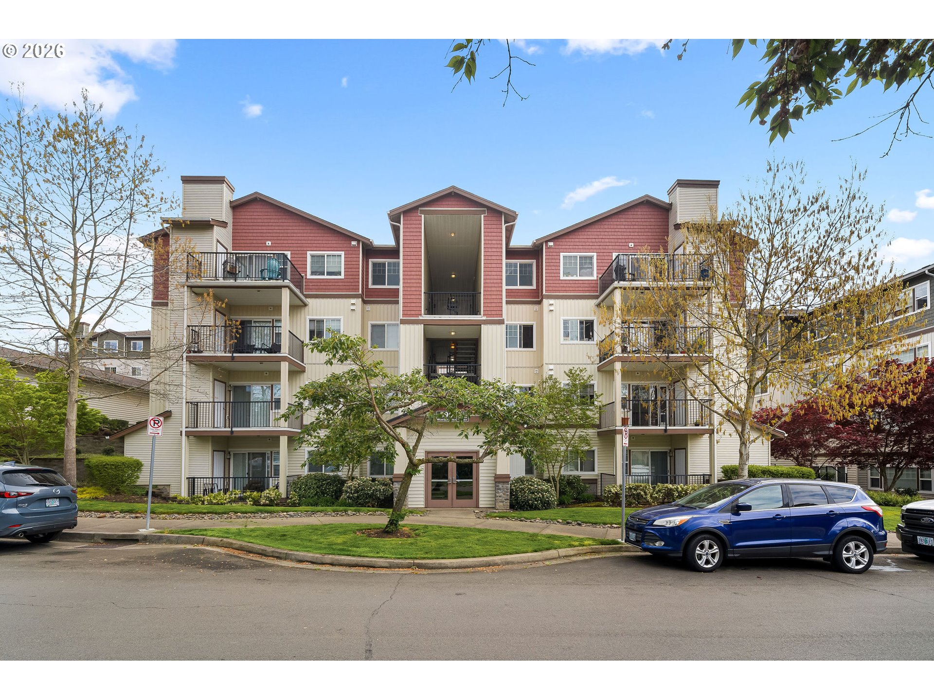 590 NW Lost Springs Ter 403 — photo