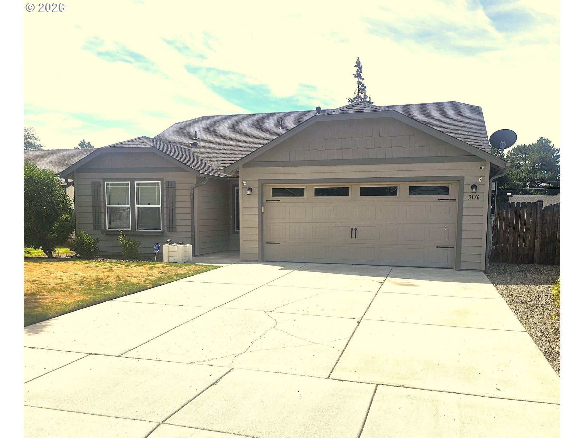 3176 SW Evergreen Ave — photo