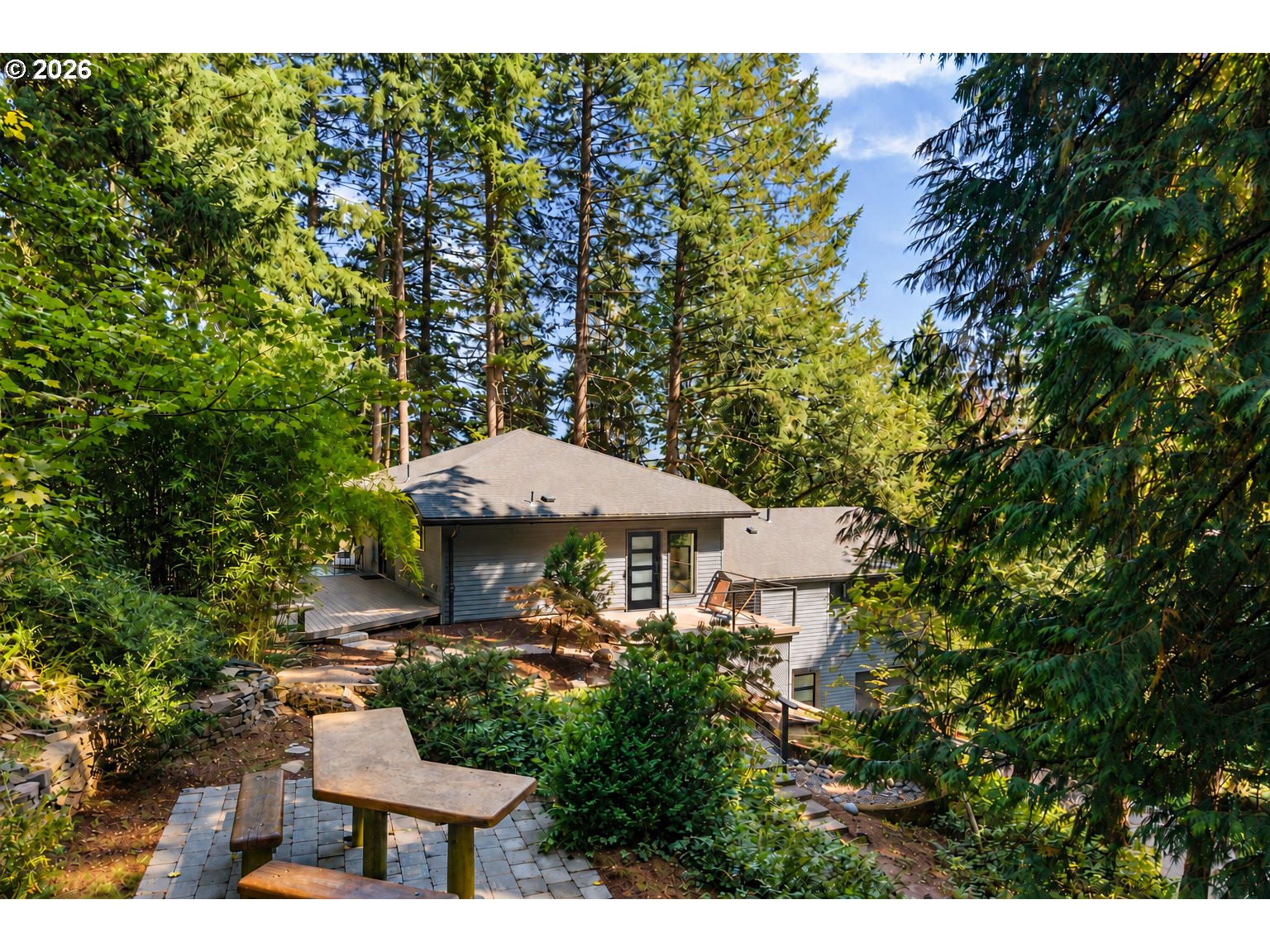 2325 Marylhurst Dr — photo