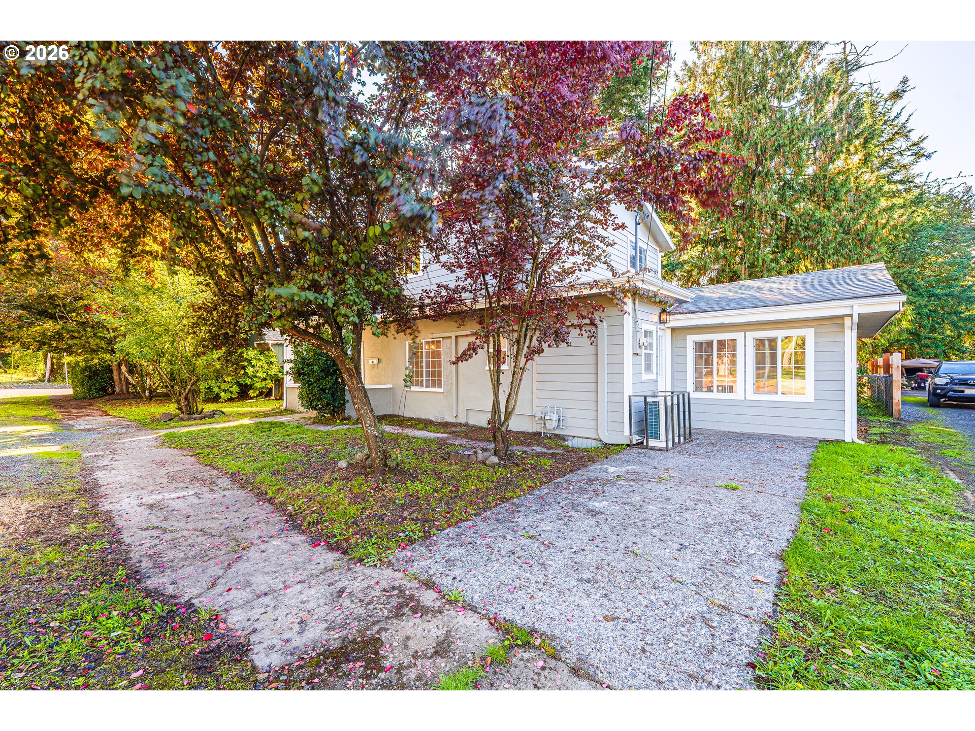 816 14th Ave — photo