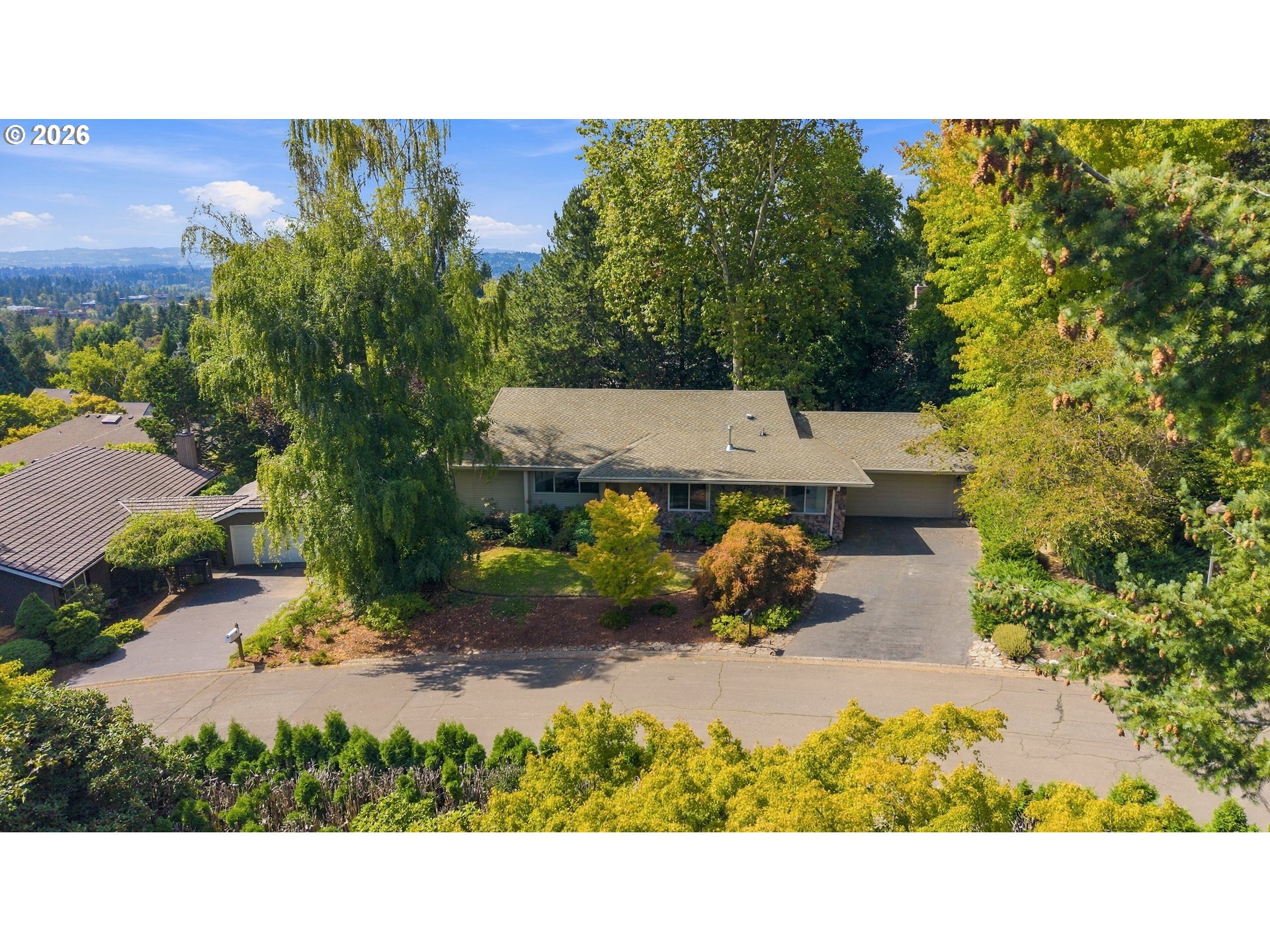 29 Touchstone — photo