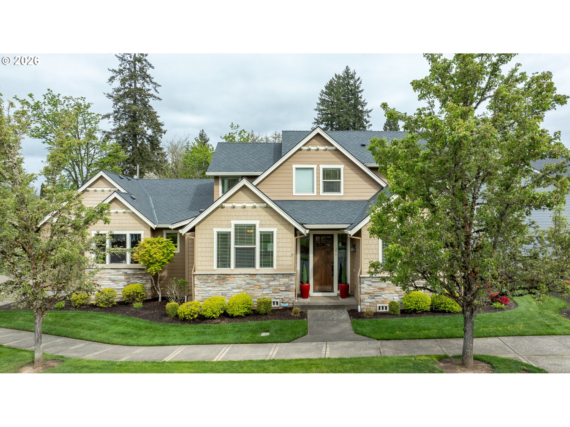 1271 SW Forest Glen Dr — photo