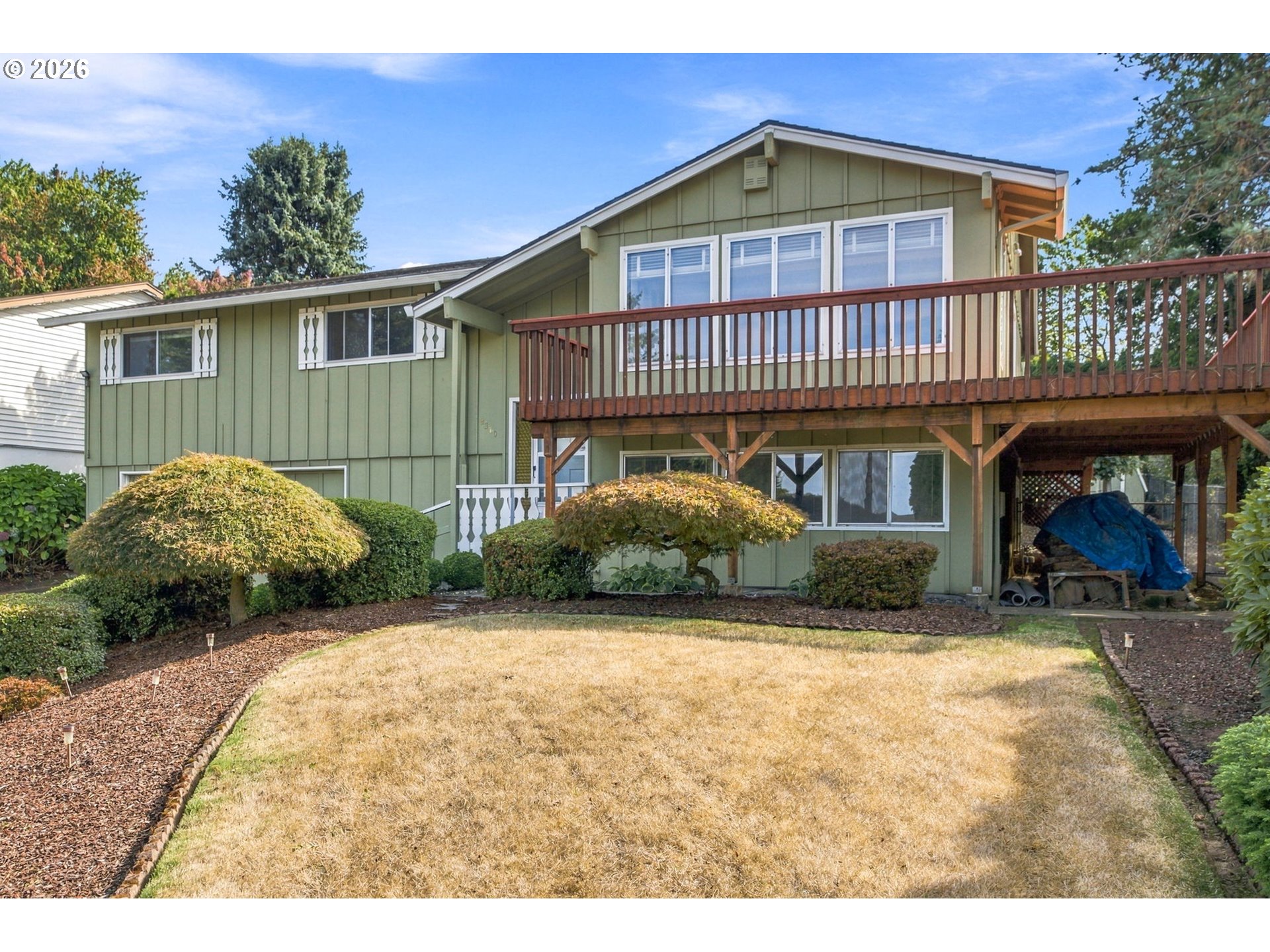 2310 NW 8th Ct, Gresham, OR 97030 — photo 2