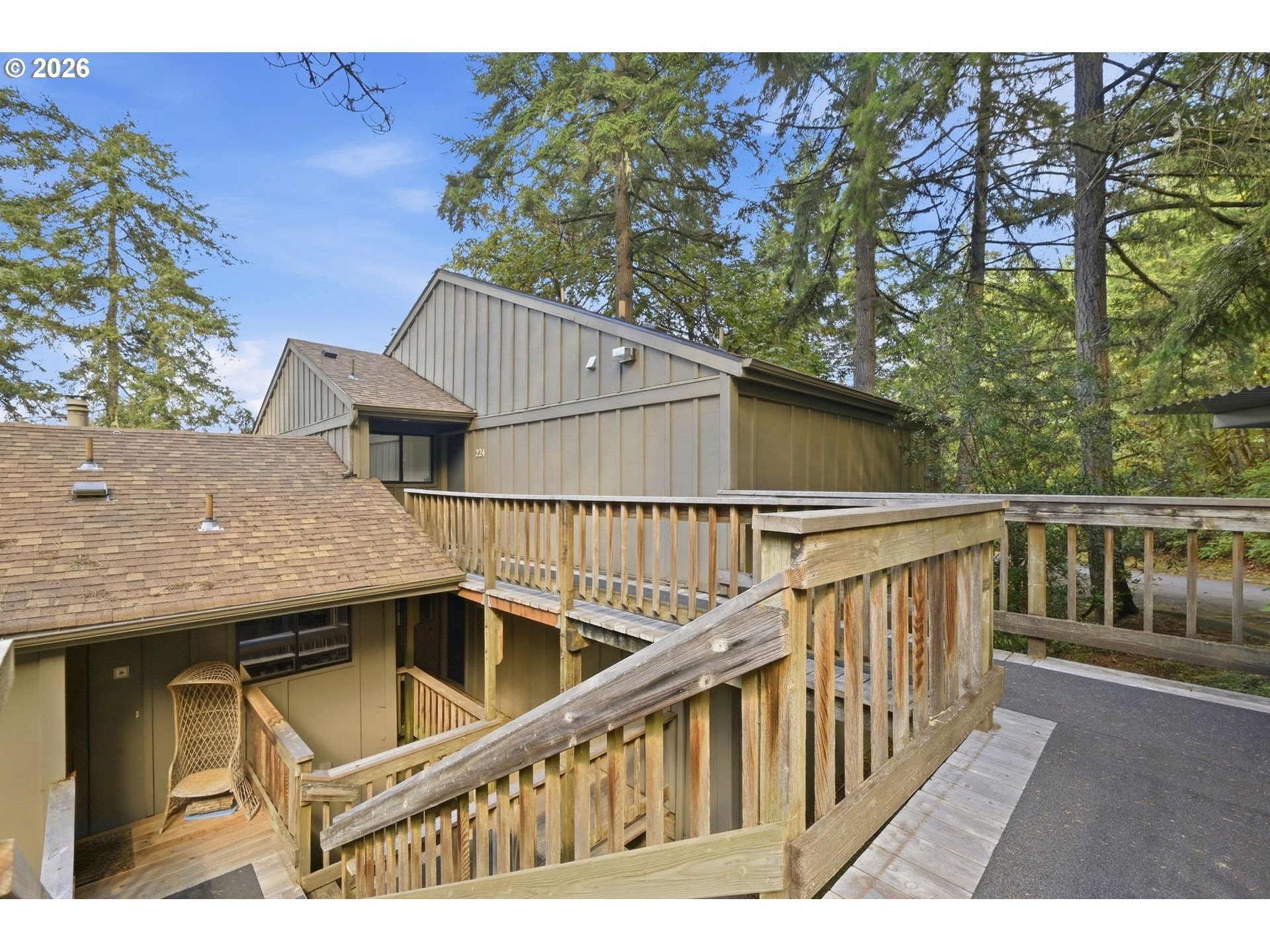 223 Trailside Loop, Eugene, OR 97405 — photo 3