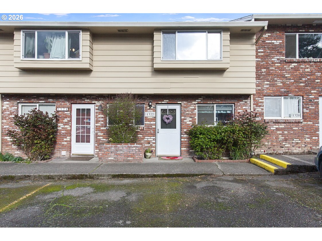 1322 NE Hogan Dr — photo