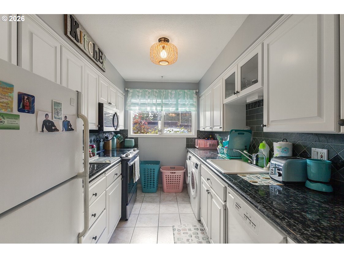 1322 NE Hogan Dr, Gresham, OR 97030 — photo 3