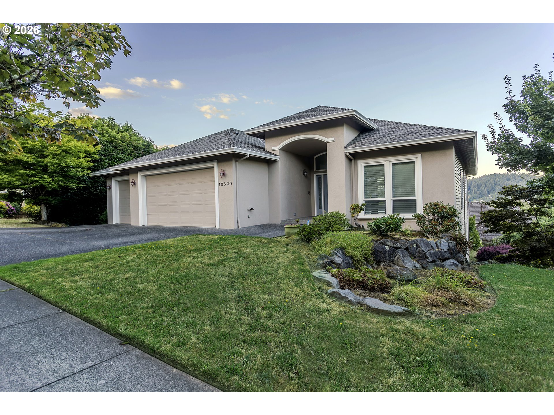 10520 SE Isaac Dr — photo