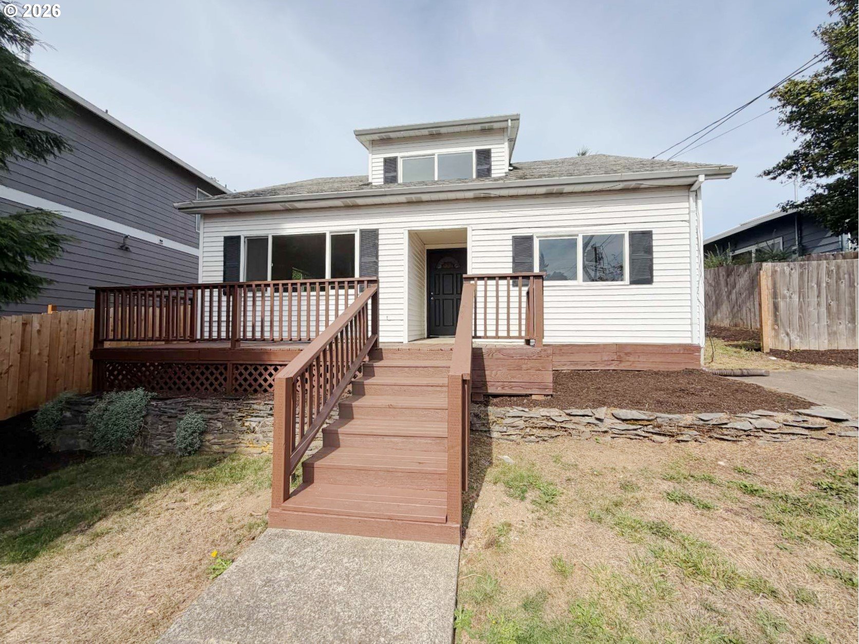 520 E Fairfield St, Gladstone, OR 97027 — photo 2