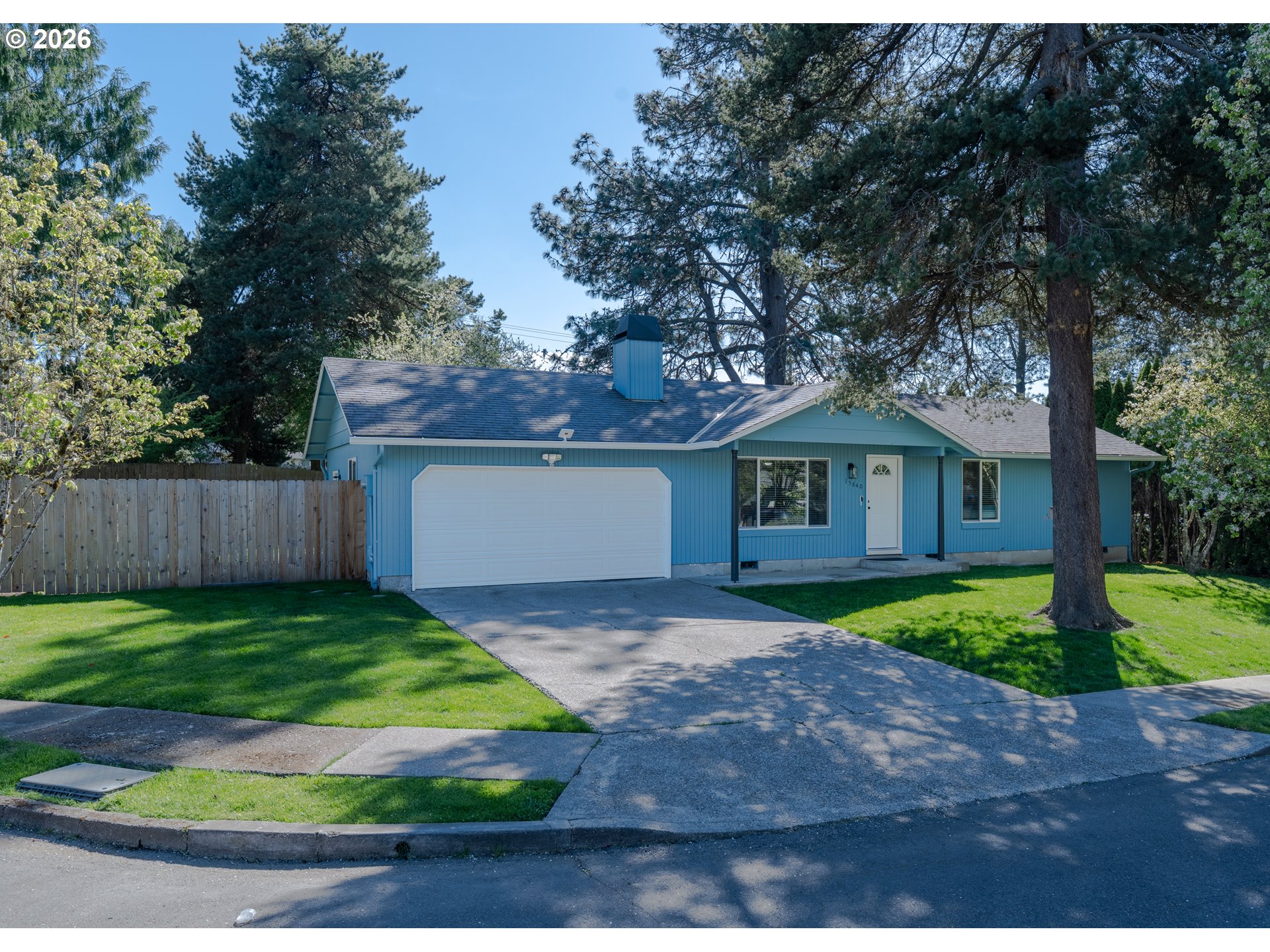 15840 SW Sunset Ct — photo